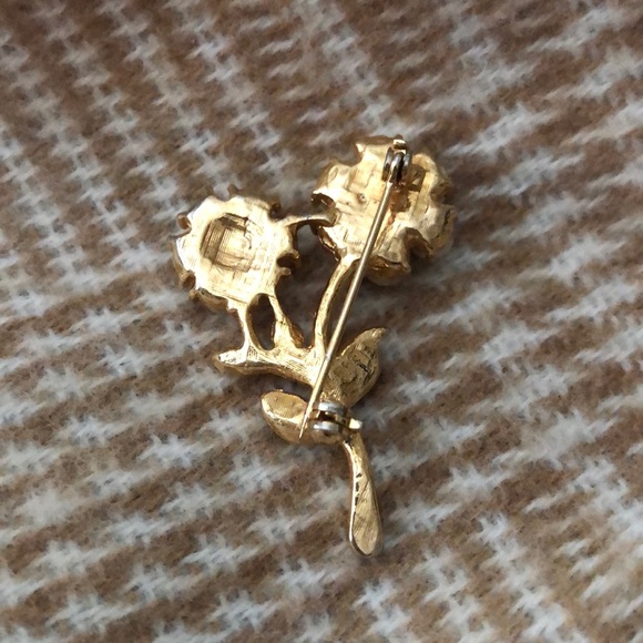 Gold & Pearl Brooch - Picture 2 of 4